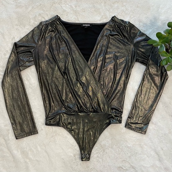 Express Metallic bronze and gold surplice Bodysuit - Picture 3 of 5